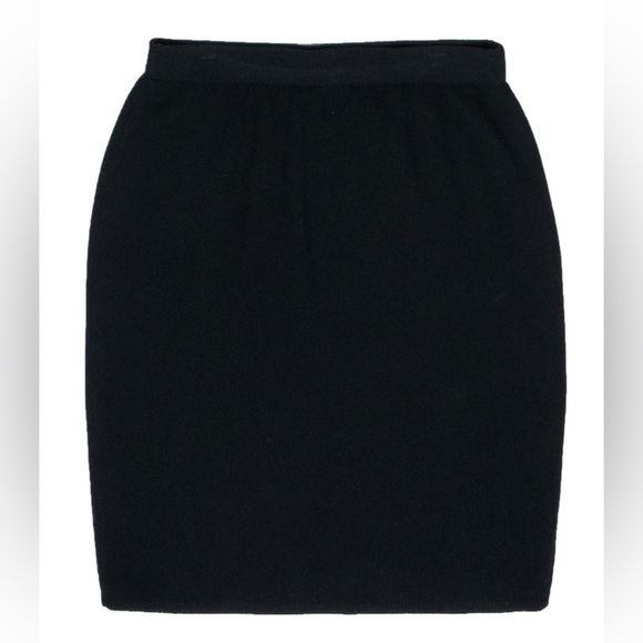 ST. JOHN COLLECTION NWOT Knit Skirt in Black - Picture 1 of 6